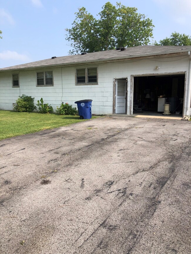 124 Enden Ave, Shelbyville, TN 37160 - photo 7