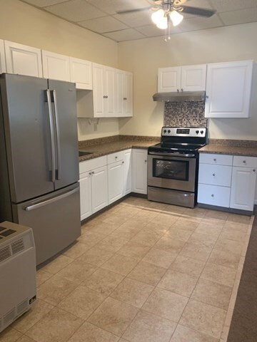 599 Charles St unit 1North, Fall River, MA 02724 - photo 4