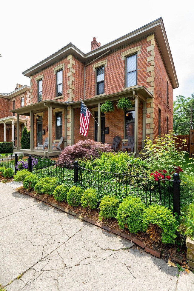 153_155WarrenSt(2of109)