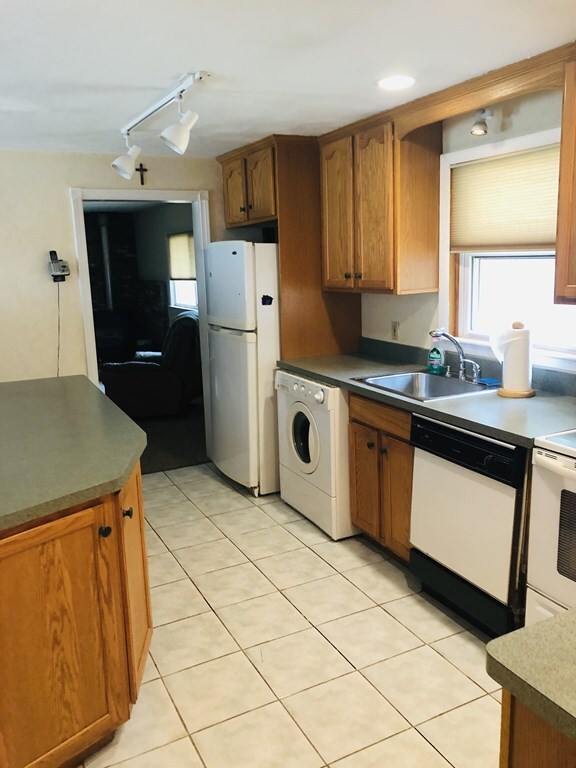 117 Elsie Rd, Brockton, MA 02302 - photo 5