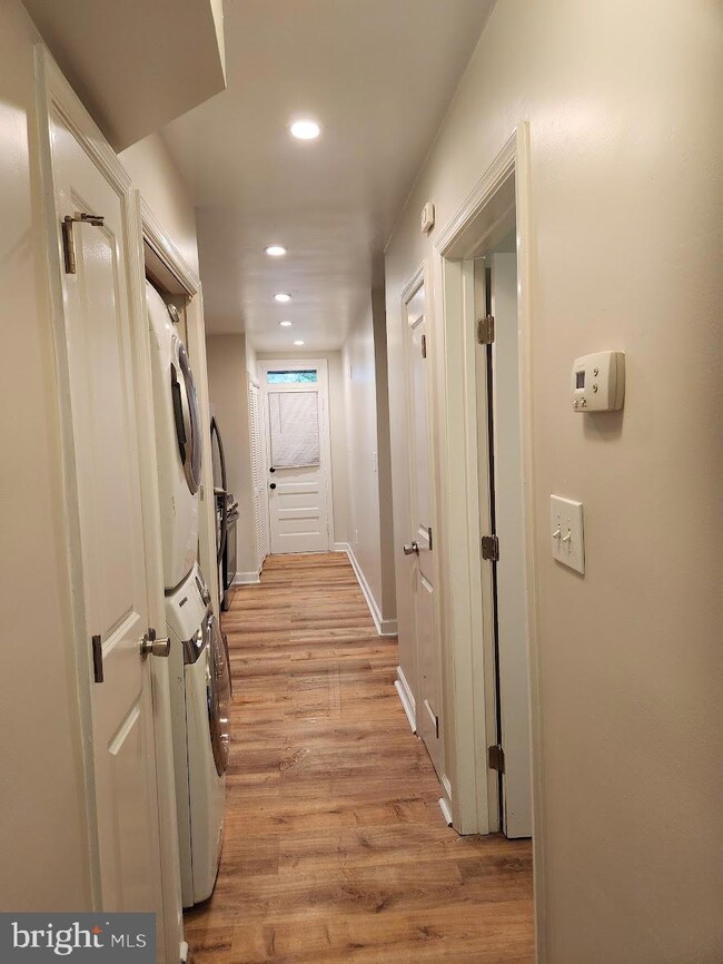 1013 46th St NE unit 1, Washington, DC 20019 - photo 5