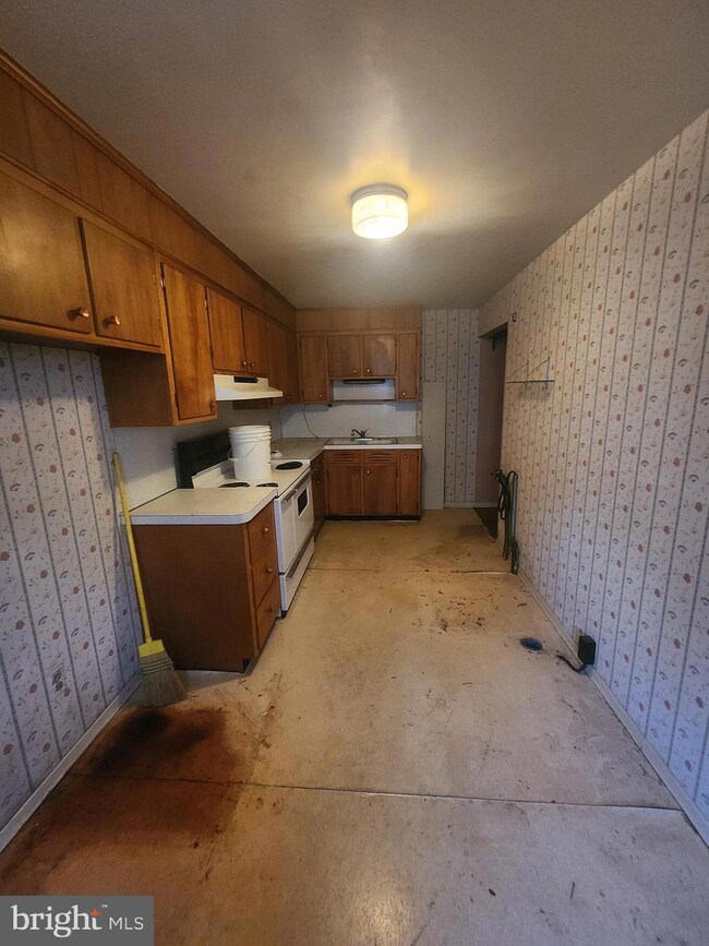 501 Juniper St, Quakertown, PA 18951 - photo 5