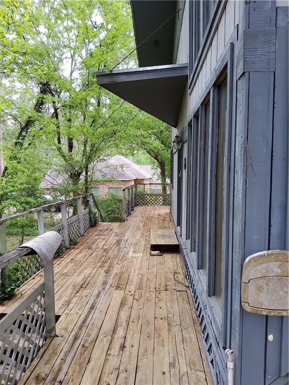 Wraparound Deck