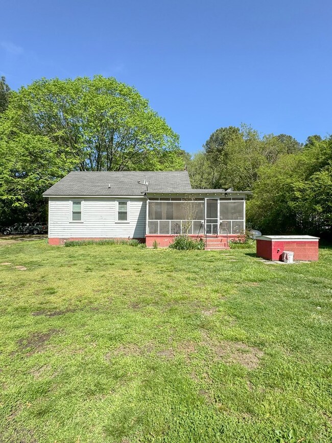 2322 Mundy Point Rd, Callao, VA 22435 - photo 7