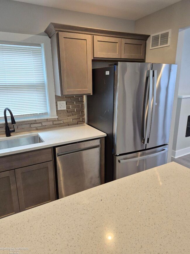 4394 Devonshire Rd, Detroit, MI 48224 - photo 7