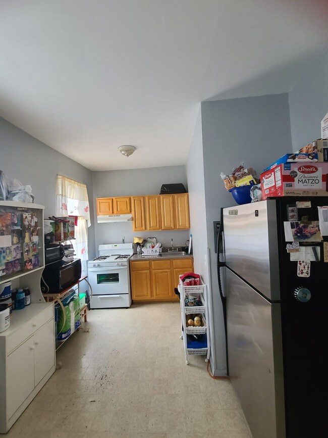 6015 Jefferson St, West New York, NJ 07093 - photo 6