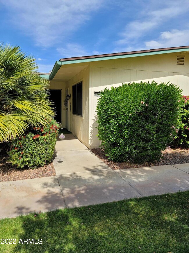 10510 W Highwood Ln, Sun City, AZ 85373 - photo 3