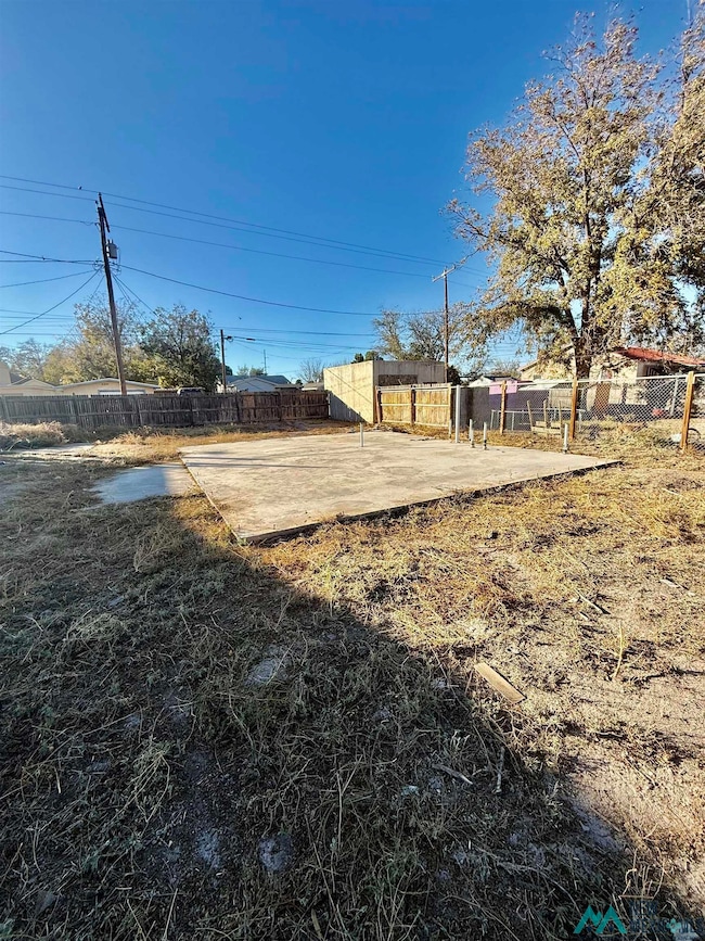 405 S Guadalupe St, Carlsbad, NM 88220 - photo 3