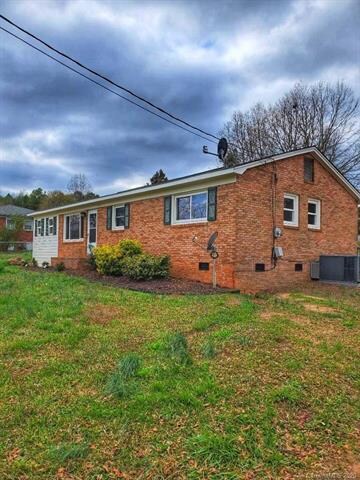 2324 Maplewood Dr, Gastonia, NC 28052 - photo 2