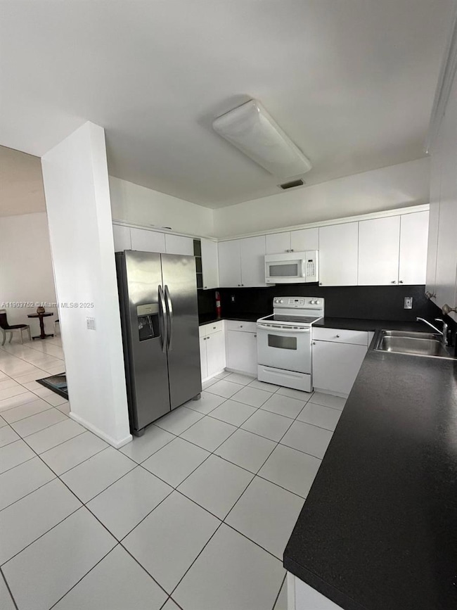 11690 Briarwood Cir unit 4, Boynton Beach, FL 33437 - photo 6