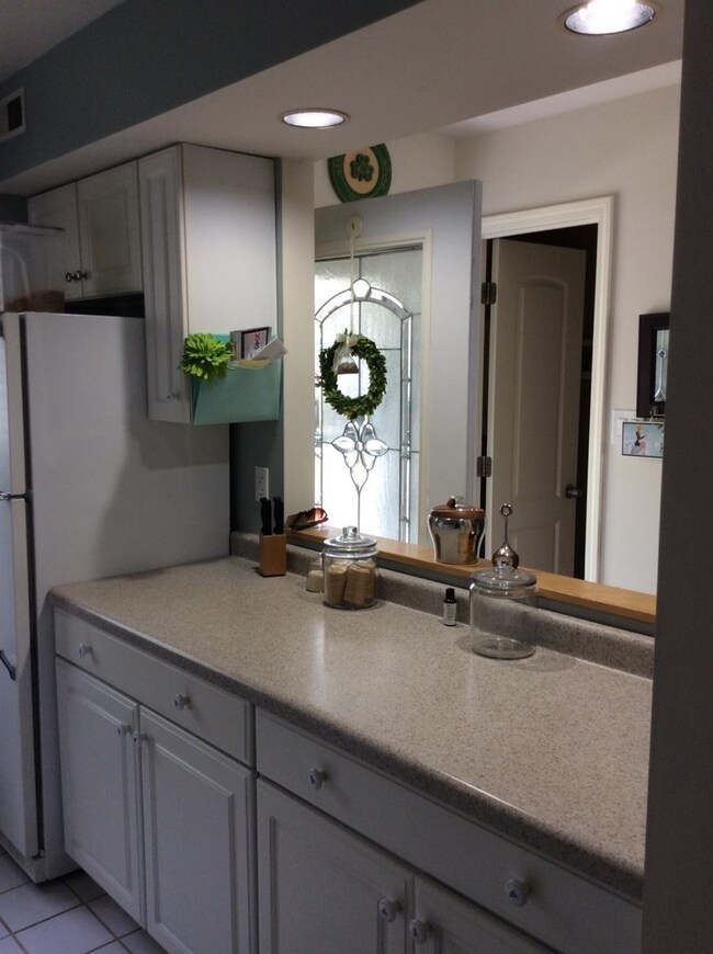 103 Birch Tree Ln unit G-4, Michigan City, IN 46360 - photo 4