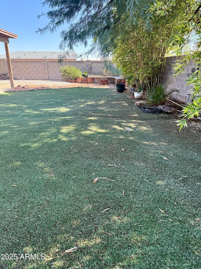 9925 W Bradshaw Dr, Arizona City, AZ 85123 - photo 4