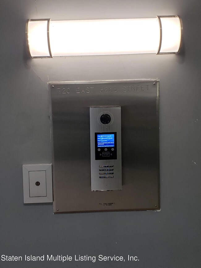 720 East 32nd St Unit C4 Lobby 1