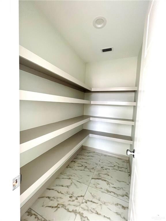 512 Pine Oak St, Donna, TX 78537 - photo 5