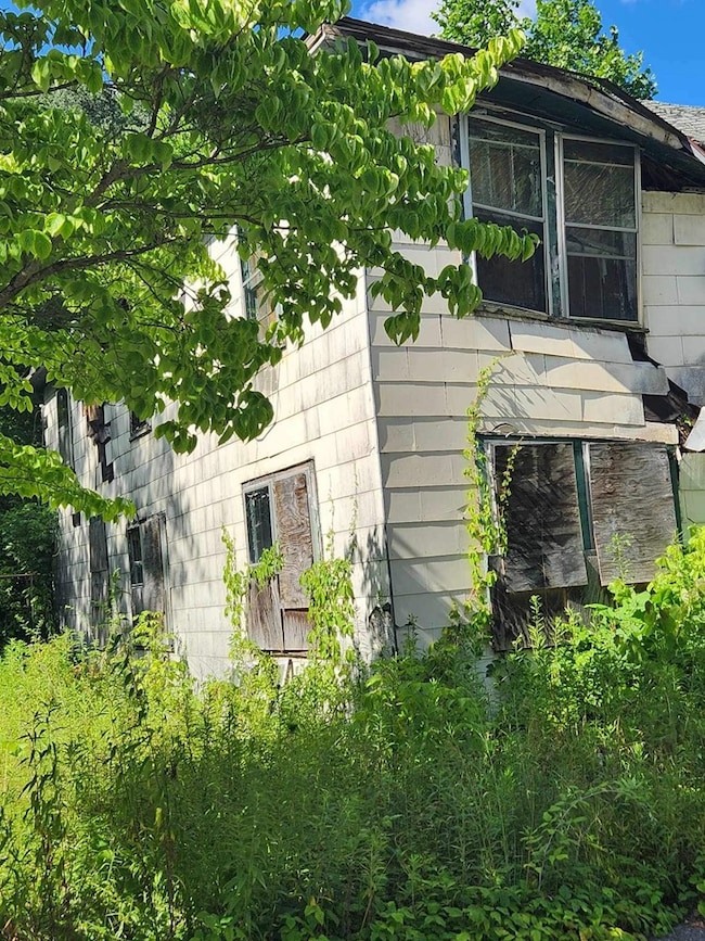 65 Creekside Dr, Northfork, WV 24862 - photo 2