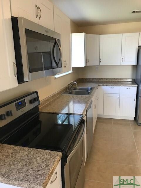 New totally renovated kitchen, new appliances, cab