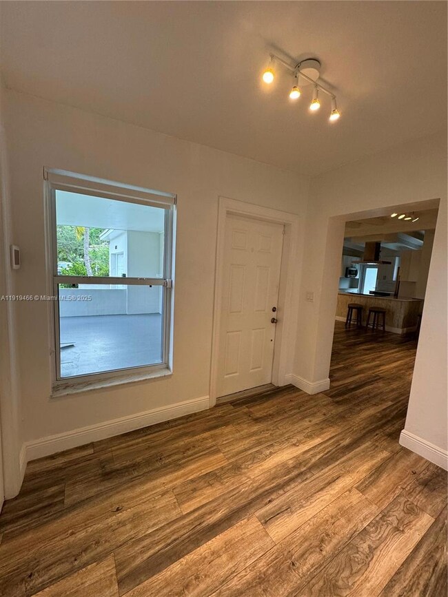 2075 S Hibiscus Dr, North Miami, FL 33181 - photo 7