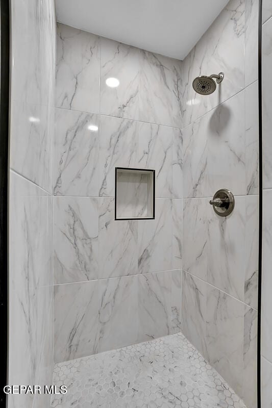 1107 Myrtle Ave-6