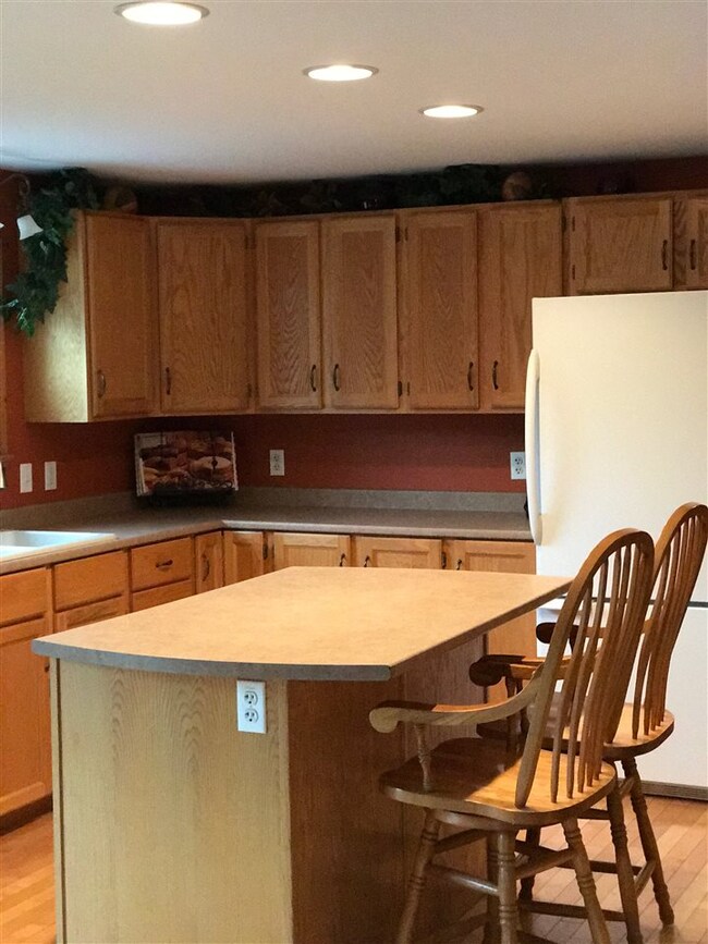 772 St Johhnsbury Rd, Littleton, NH 03561 - photo 4