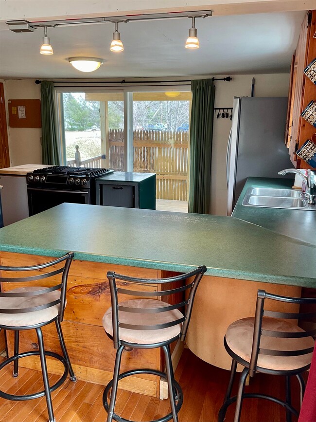 1124 Whittier Rd, West Ossipee, NH 03890 - photo 5