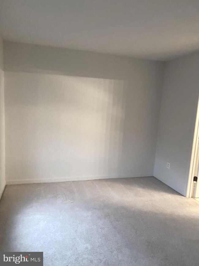 42791 Pilgrim Square, Chantilly, VA 20152 - photo 5