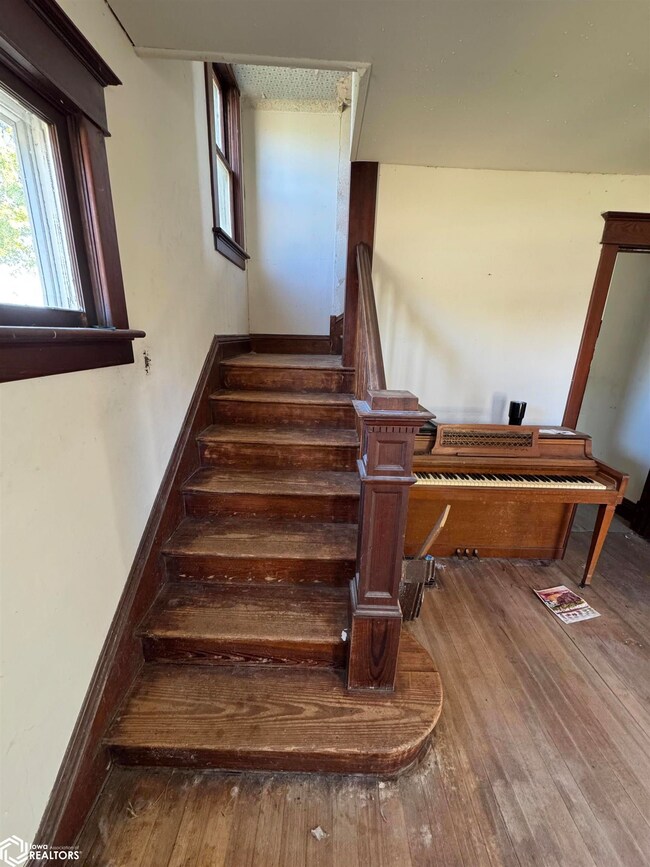 411 N Johnson St, Corydon, IA 50060 - photo 3