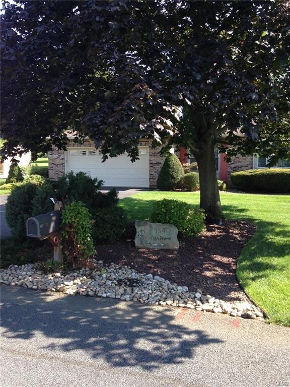 1541 Country Club Rd, Allentown, PA 18106 - photo 3