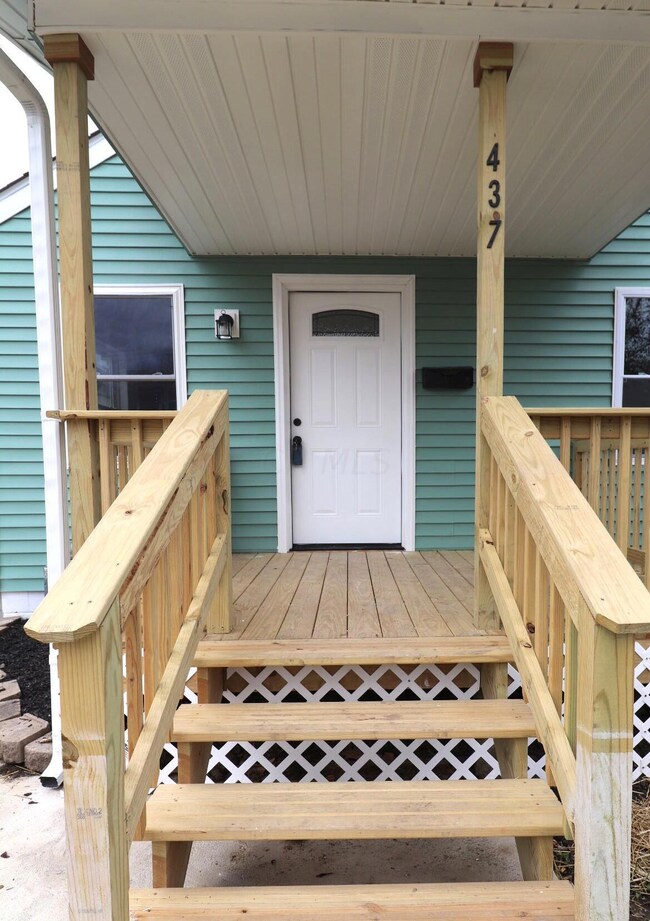 437 S Warren Ave, Columbus, OH 43204 - photo 4