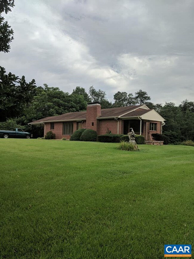 92 Bannister Town Rd, Louisa, VA 23093 - photo 5