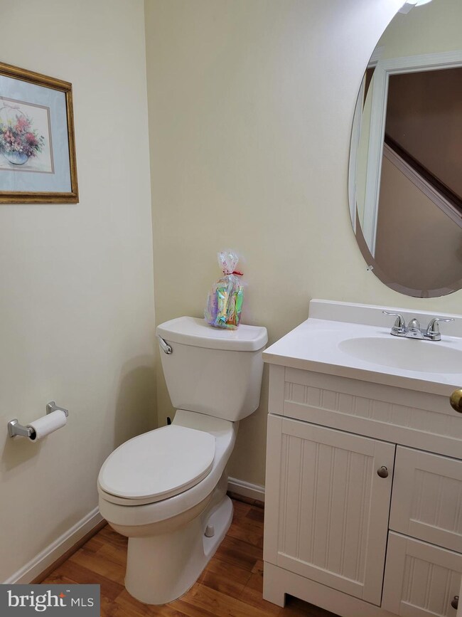 2370 Woodland Pond Ln, Herndon, VA 20171 - photo 7