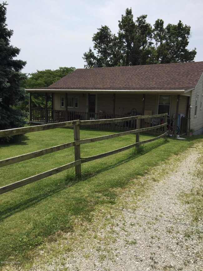 325 Sunshine Camp Rd, Shepherdsville, KY 40165 - photo 2