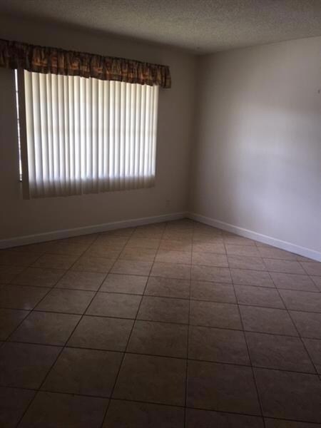 411 SE 8th St unit 127, Deerfield Beach, FL 33441 - photo 4