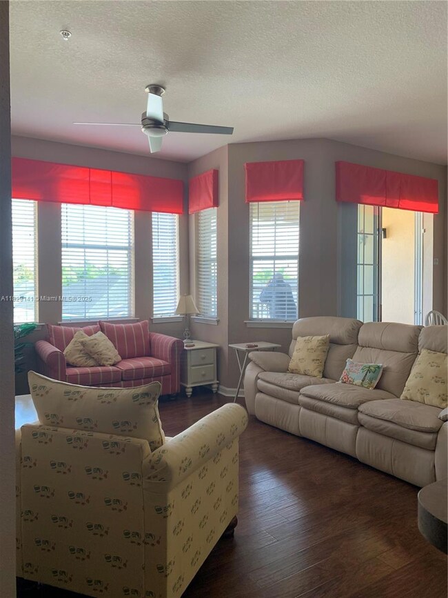 208 Terrace Ridge Cir unit 624, Davenport, FL 33896 - photo 3