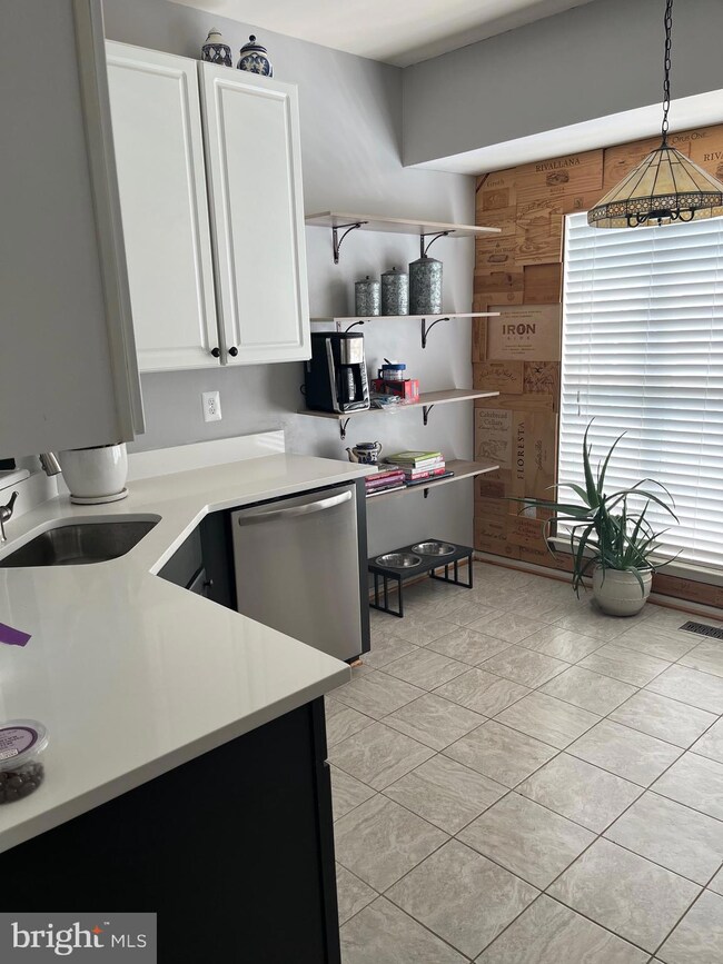 20440 Cool Fern Square, Ashburn, VA 20147 - photo 4