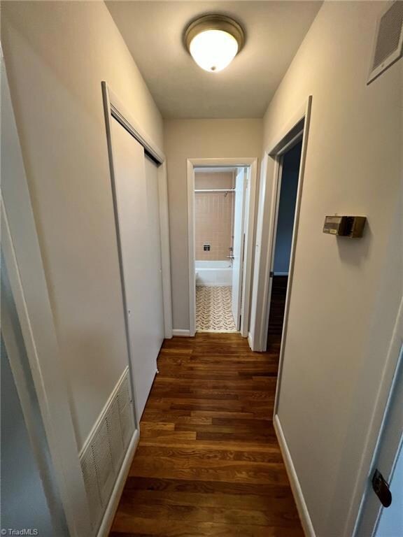 1610 W Northwest Blvd unit E, Winston Salem, NC 27104 - photo 6