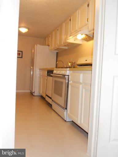 11820 Breton Ct unit 11B, Reston, VA 20191 - photo 7