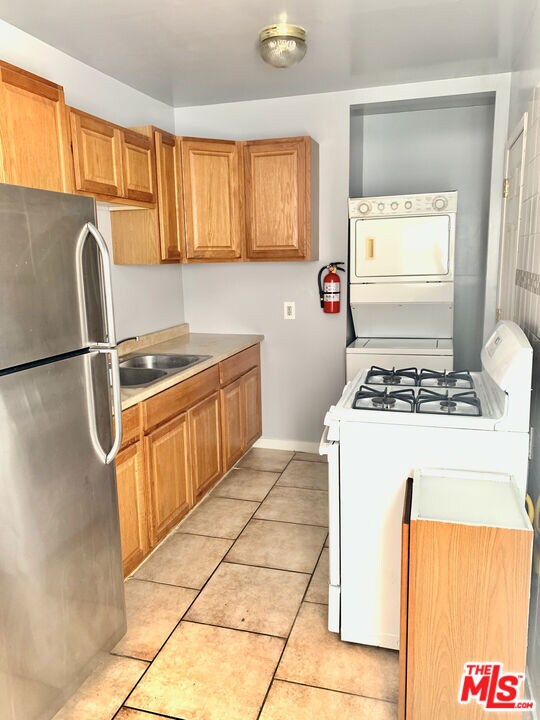 4814 W 17th St, Los Angeles, CA 90019 - photo 7