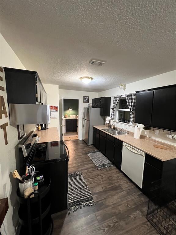 1910 Joslin St, Cleburne, TX 76033 - photo 5