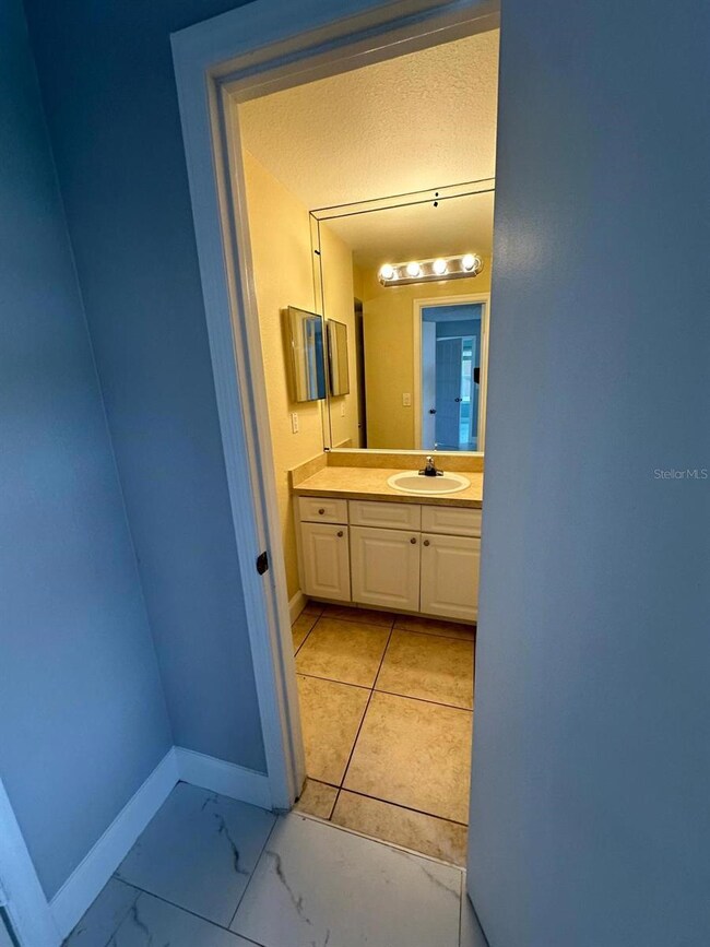 5725 Gatlin Ave unit 328, Orlando, FL 32822 - photo 7