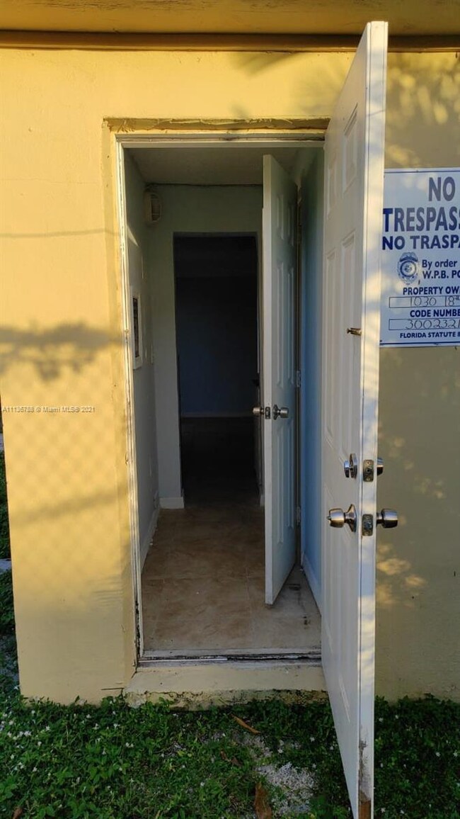 1030 18th St unit B, West Palm Beach, FL 33407 - photo 4