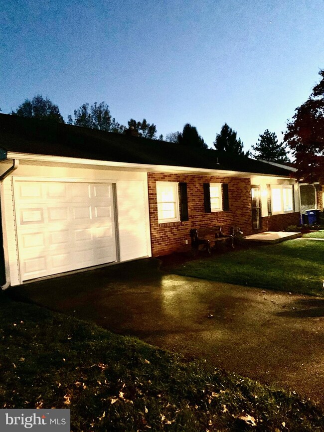 75 N 6th St, Mount Wolf, PA 17347 - photo 3