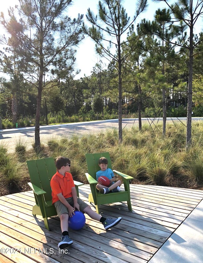 JAX_Wildlight_Amenities_BoysInPark.jpg