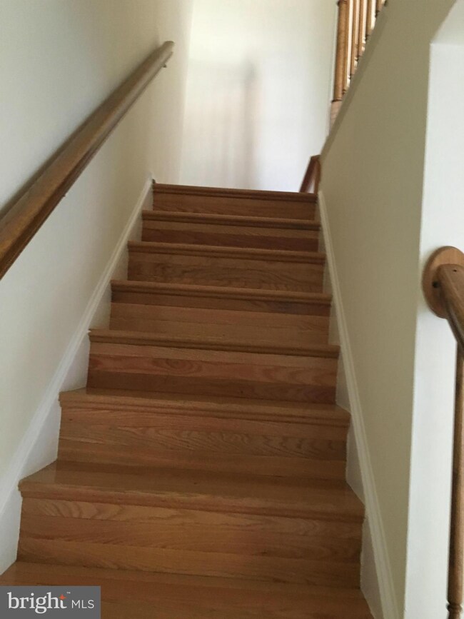 21749 Marigold Cir, Sterling, VA 20164 - photo 7