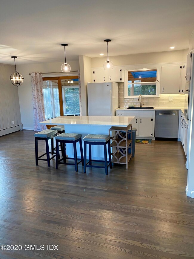 33 Ridge St, Cos Cob, CT 06807 - photo 4