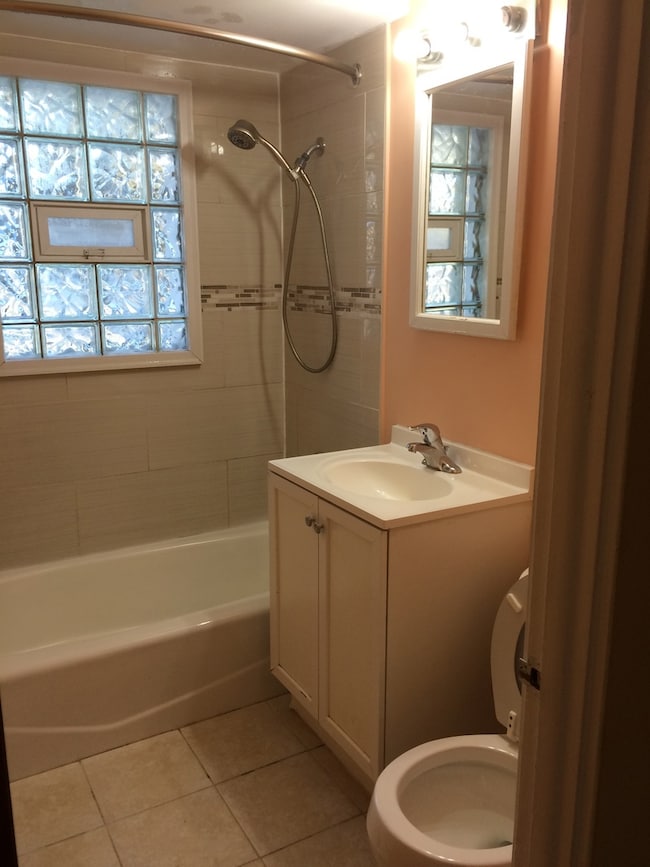 unlisted-address, Naperville, IL 60563 - photo 3