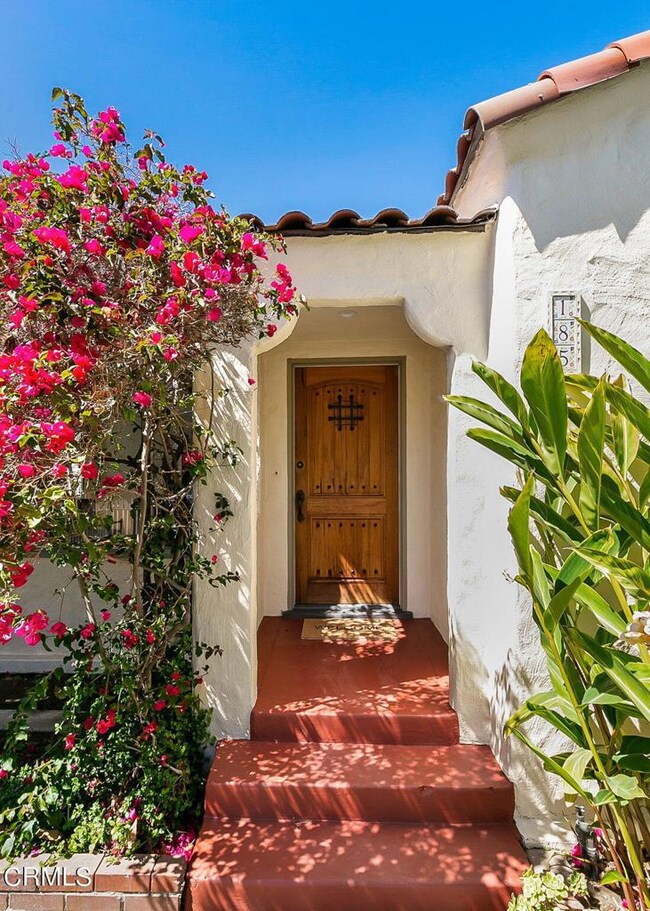 7-web-or-mls-UpmarketMedia_185EVince-26