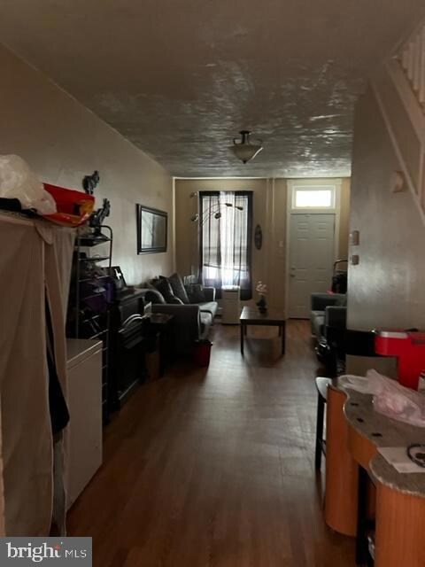 636 Moss St, Reading, PA 19604 - photo 2