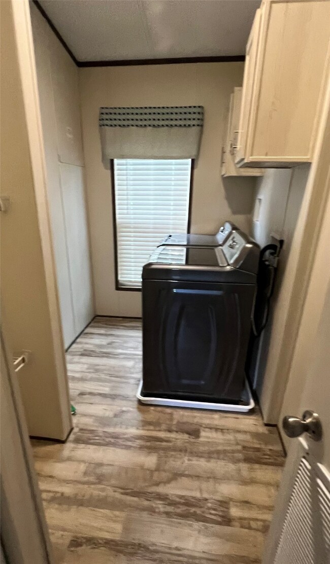 32806 Bear Branch Ln, Magnolia, TX 77354 - photo 4