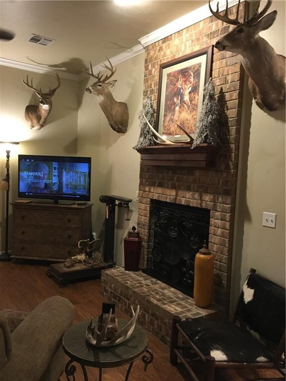 1955 Glenbrook Dr, Shawnee, OK 74804 - photo 7