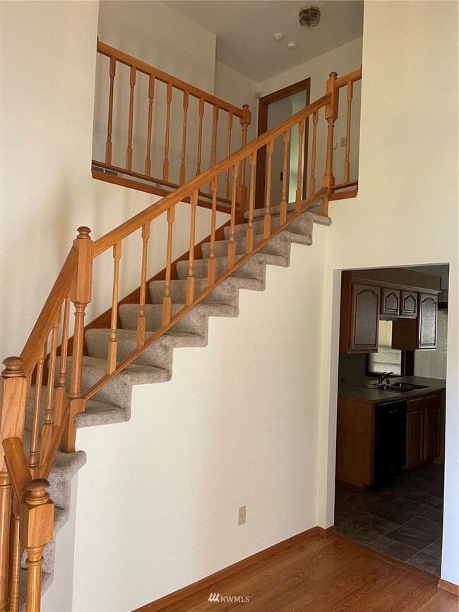 5404 77th Avenue Ct W, University Place, WA 98467 - photo 2